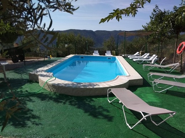 PISCINA DE POLIESTER "BILBAO"